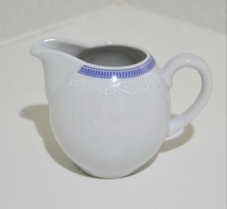 mlékovka 0,20 L opál krajka modrá 80136 Thun český porcelán