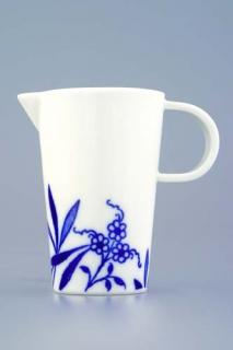 Mlékovka Bohemia Cobalt - design prof. arch. Jiří Pelcl, cibulový porcelán Dubí