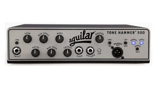 Aguilar Tone Hammer 500 - Táto superľahká basová hlava, založená na populárnom pedáli Tone Hammer® kombinuje flexibilný 3 pásmový ekvalizér s ovládačom Drive, ktorý pridáva zvuku farbu, a výkonom 500 Watt - to všetko vo 2 kg balení.