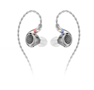 FiiO FD11 - Dynamické In Ear Monitory s 10 mm karbónovým meničom a asymetrickým interným a externým magnetickým obvodom. 0,78 mm 2-pinové odpojiteľné káble, certifikácia Hi-Res Audio.