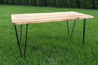Stolík COUNTRY WOOD (Malý stolík z masívneho opáleného dreva.)