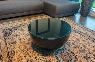 Stolík HAMMER BLACK GLASS (Dizajnový konferenčný stolík čierny so sklom 60cm.)