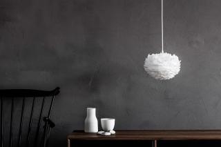Závesná lampa VITA EOS 35 (Dizajnová závesná lampa z peria biela 35cm.)