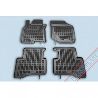 Koberce gumenné Rezaw Plast Nissan X-Trail 2001-2007 so zvýšeným okrajom