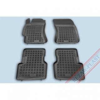 Koberce gumenné Rezaw Plast Subaru Forester II 2003-2008 so zvýšeným okrajom
