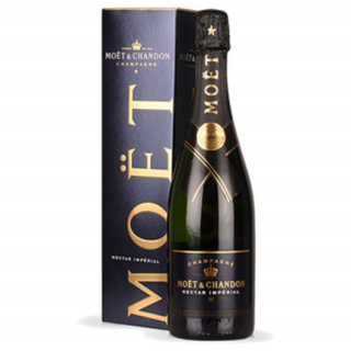 Moët &amp; Chandon Nectar Imperial + GB 12% 0,75l