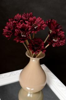 Kvet gerbera/bordový