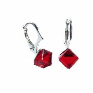Náušnice Swarovski elements kocky 6 mm  červené LIGHT SIAM