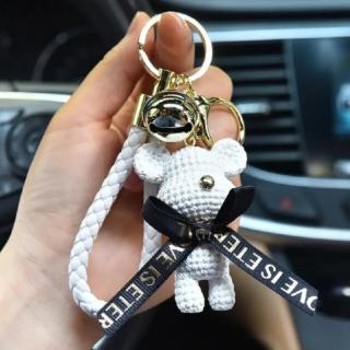 Přívěšek na klíče s rolničkou Teddy - bílá barva