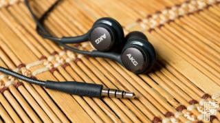 AKG EO-IG955, 3,5mm JACK (Slúchadlá 3,5 mm)