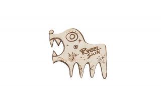 Dřevěná brož Rebel Skin brooch 'Beast'  s praktickým zapínáním a možností výměny či vrácení do 30 dnů zdarma