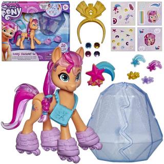 HASBRO My Little Pony Kryštálové dobrodružstvo s poníkmi, figúrka Sunny Starscout na kolieskových korčuliach