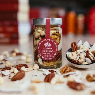 Včelařství Domovina Orechový mix SALTY v mede Hmotnost: 360 g
