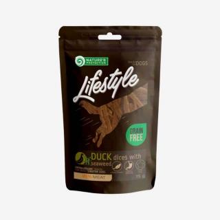 Nature's Protection pamlsky pre psa Lifestyle - kačica s morskou riasou 75 g