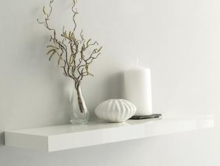Polica na stenu Shelvy 60 cm, biela lesk