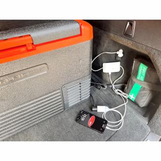 Podpäťová ochrana autobatérie, 2x USB